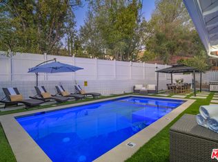 22711 Margarita Dr, Woodland Hills, CA 91364