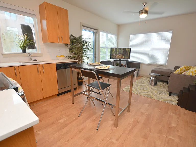 3910 NE Tillamook St — Photo 18