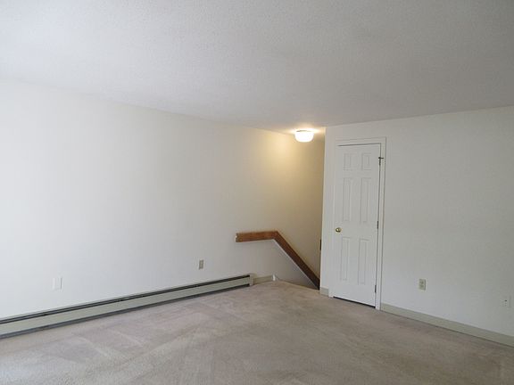 3rd image of 115 Morningside Cmns #115