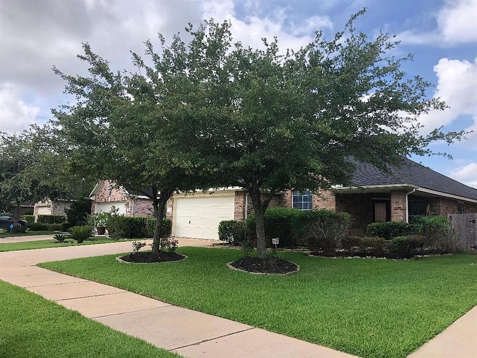 1st image of 7418 Cove Royale Ln