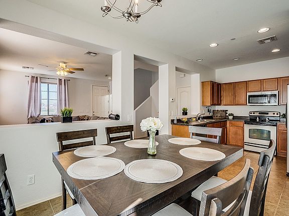 4th image of 939 E Agua Fria Ln