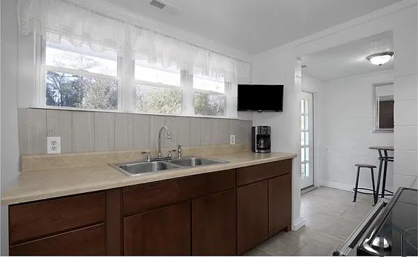 1096 Strickland Bridge Rd — Photo 15