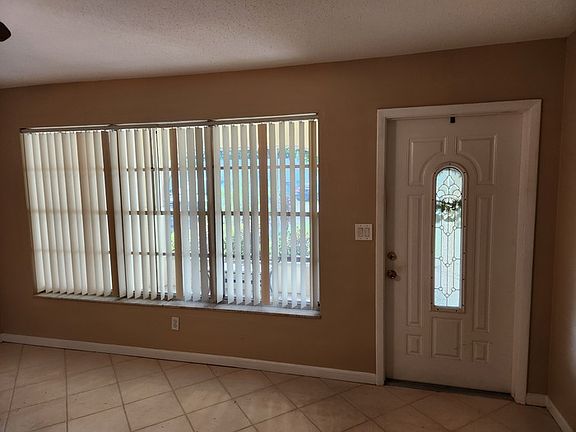 4th image of 20415 Albury Dr
