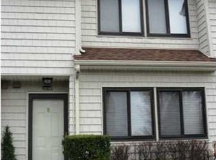 379 Signs Rd #B, Staten Island, NY 10314