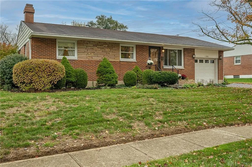 1386 Falke Dr photo 1