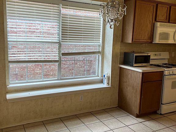 4th image of 3033 Bigleaf Dr