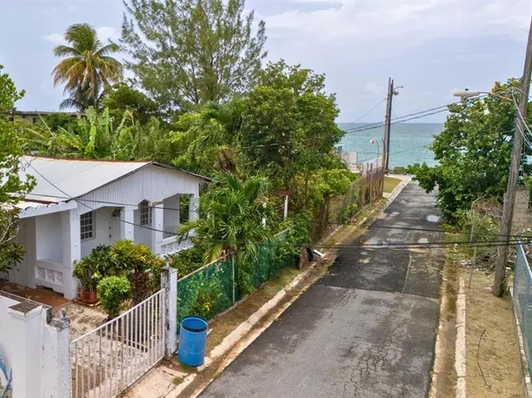 Commons Villa Cristiana Apocalipsis #409, Loiza, PR 00772