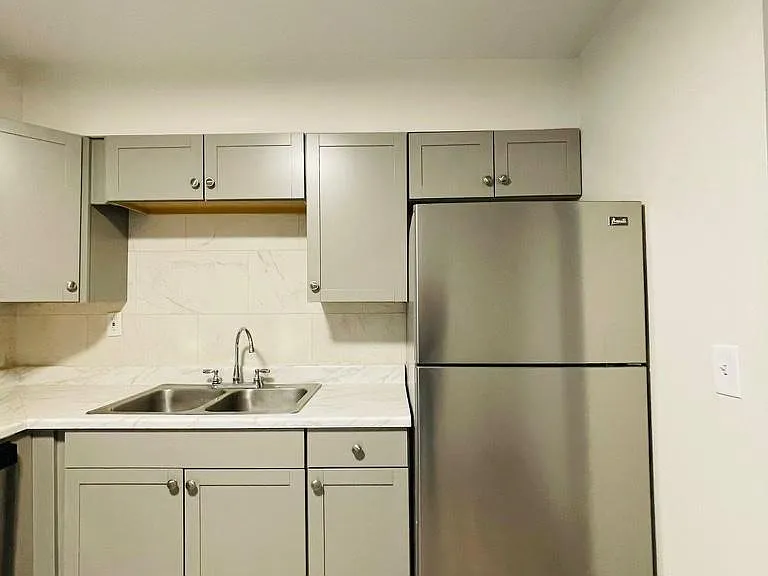 860 Monroe Dr NE #5 — Photo 7