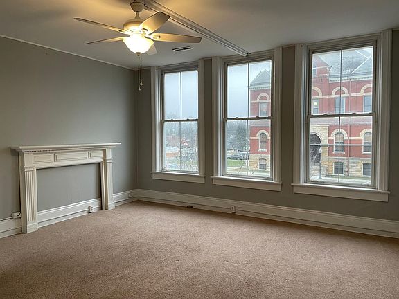 2nd image of 114 1/2 N State St #114-1/2