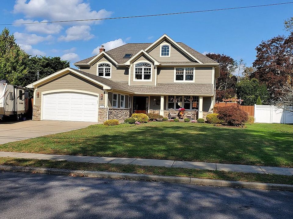 1st image of 317 Martin Dr