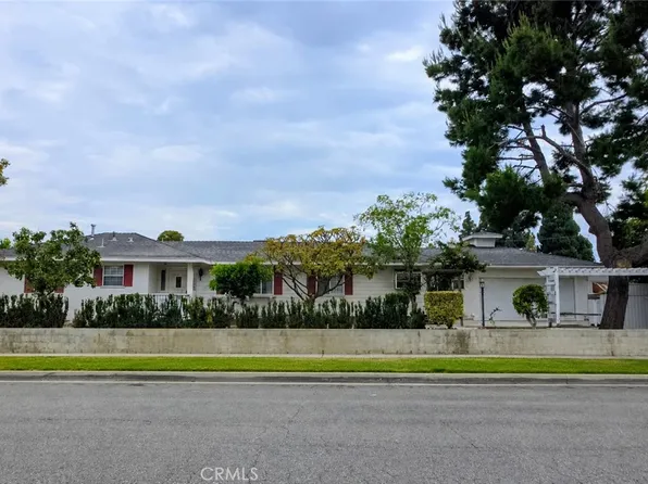 3215 W Stonybrook Dr, Anaheim, CA 92804