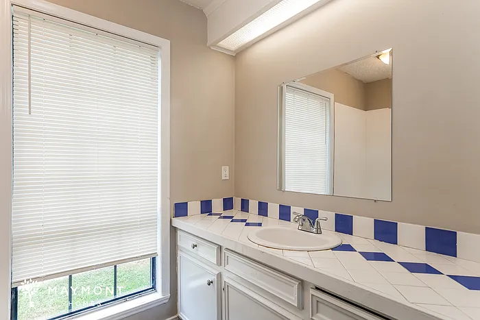 103 Hunts Ln — Photo 11