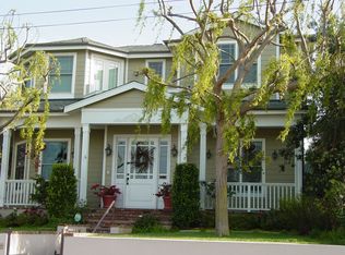 1658 9th St, Manhattan Beach, CA 90266