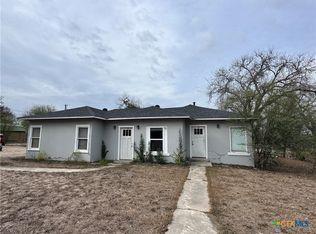 1364 Clinton Pl, Kenedy, TX 78119