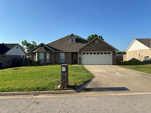 609 Apple Valley Dr Photo 1