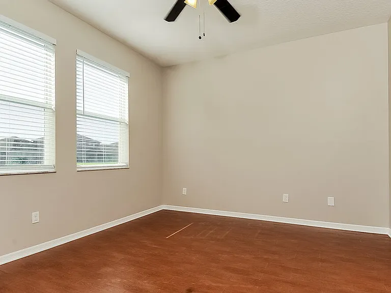 915 Parker Den Dr — Photo 7