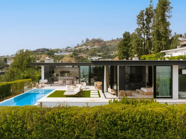 1536 Blue Jay Way, Los Angeles, CA 90069