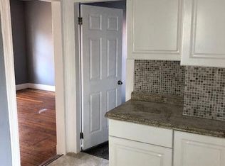 1363 State St #1, New Haven, CT 06511