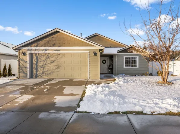 9805 E Hoffman Ct, Spokane, WA 99206