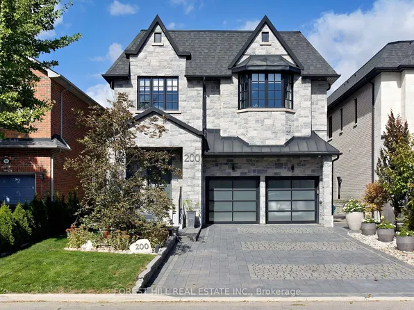 200 Clanton Park Rd, Toronto, ON M3H 2G1