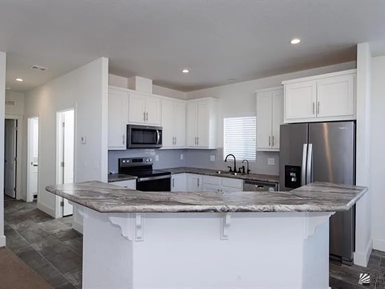 10424 Mohave Trl — Photo 1