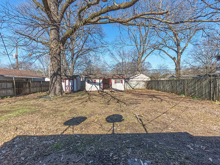 4518 Quince Rd — Photo 13
