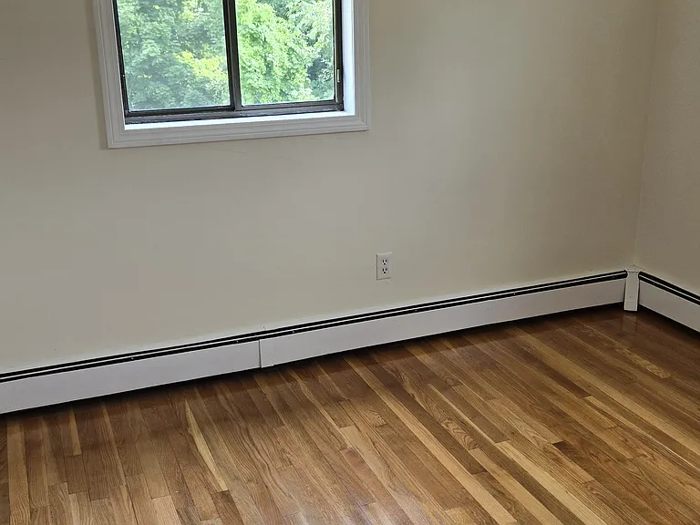 108 E Main St #10 — Photo 6
