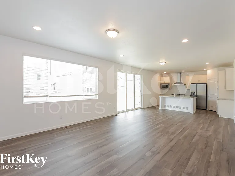 14685 Normande Dr — Photo 4