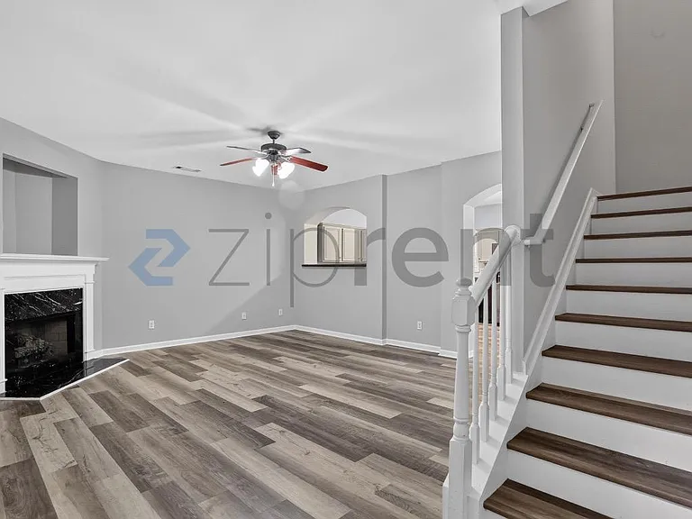 118 Meeting Place Rd — Photo 5