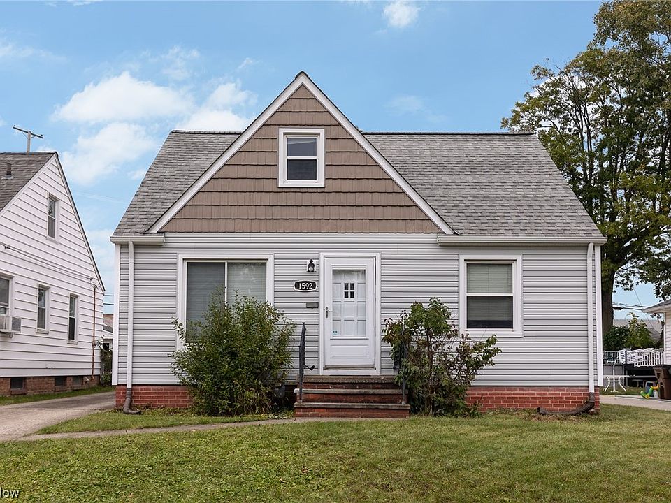 1st image of 1592 Wexford Ave