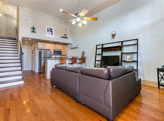 5th image of 8416 Oak St APT I