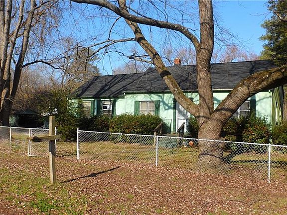 3rd image of 3042 Navarone Ave
