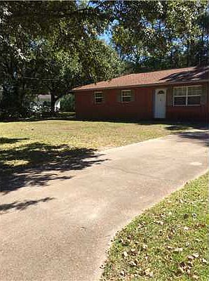 2nd image of 3502 Pineview Dr