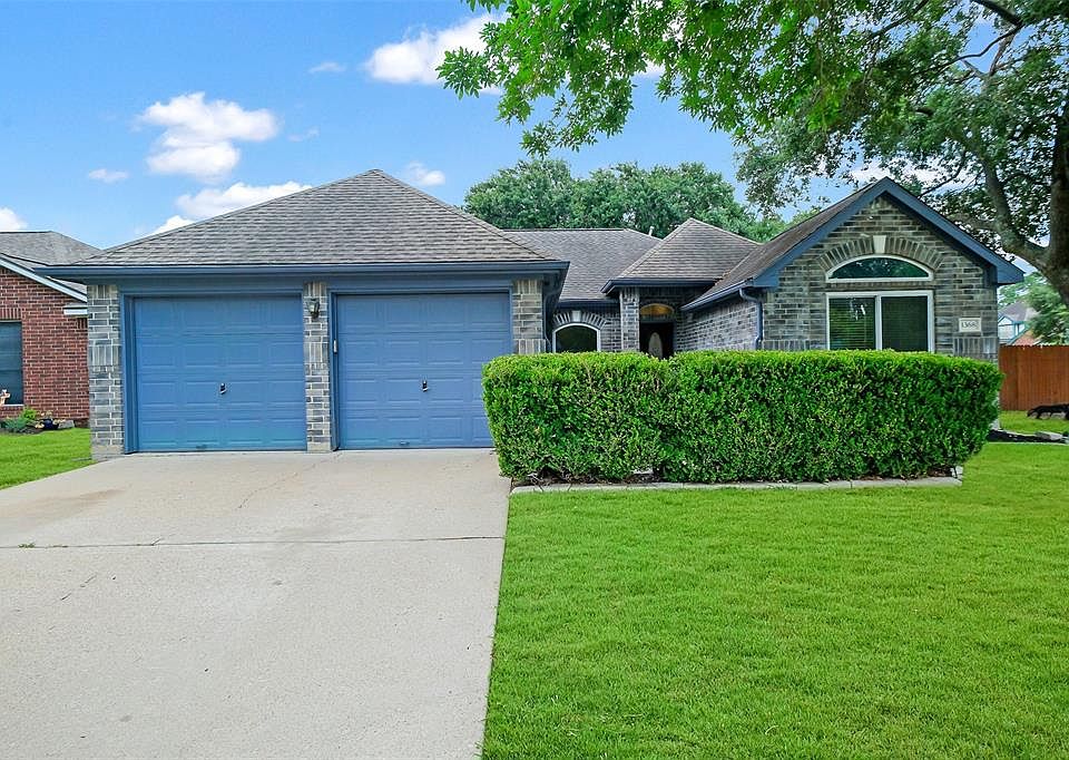 1st image of 1368 Miller Avenue