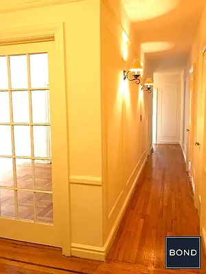 Rented by Bond New York | media 3