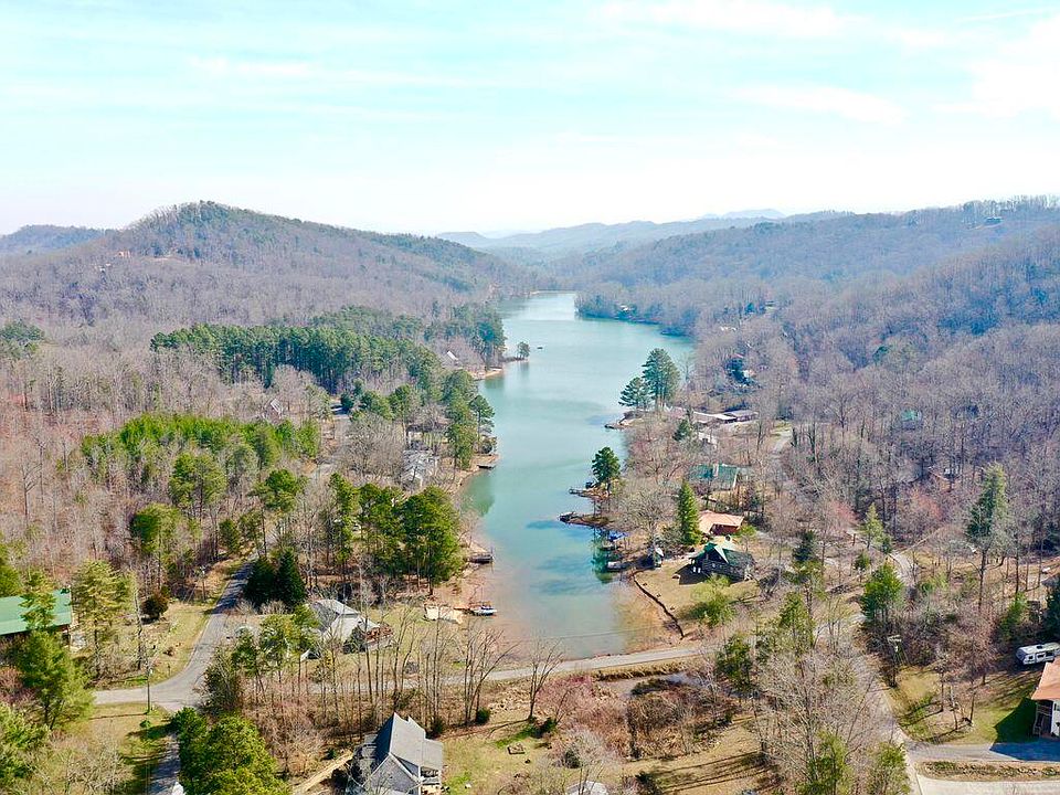 1st image of 144 Laurel Lake Cir