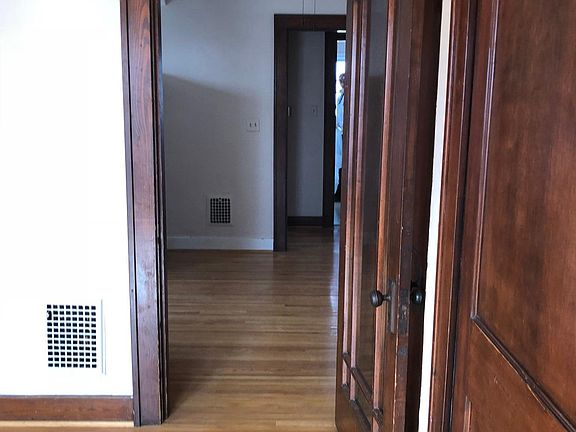 5th image of 1561 Fernwood Ave APT 3