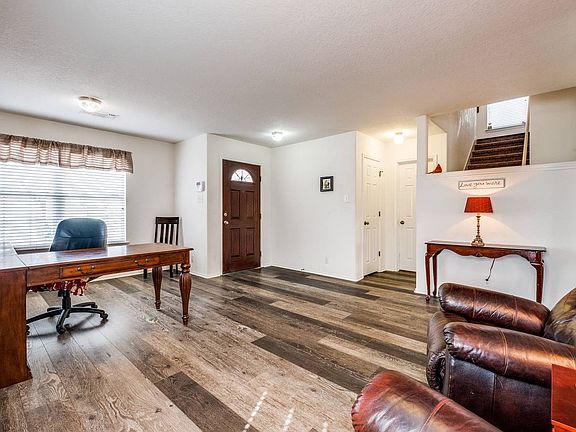 5th image of 240 Latigo Ln