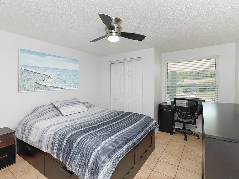 1041 Jadewood Ave — Photo 4