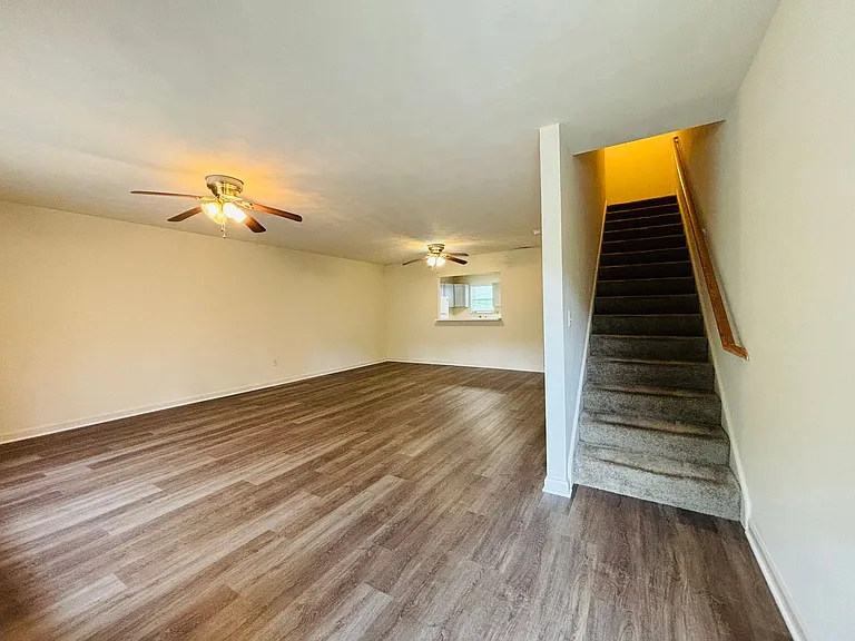 1417 Jennifer Dr — Photo 4