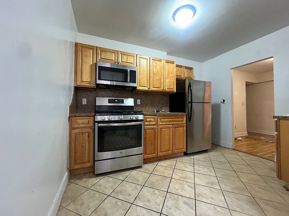 1st image of 143-06 Barclay Ave #3B