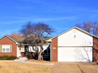 10014 W Chartwell Cir, Wichita, KS 67205