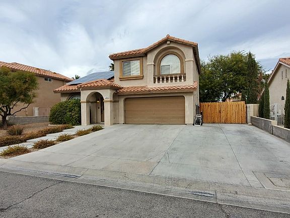 2nd image of 1564 Silver Glen Ave