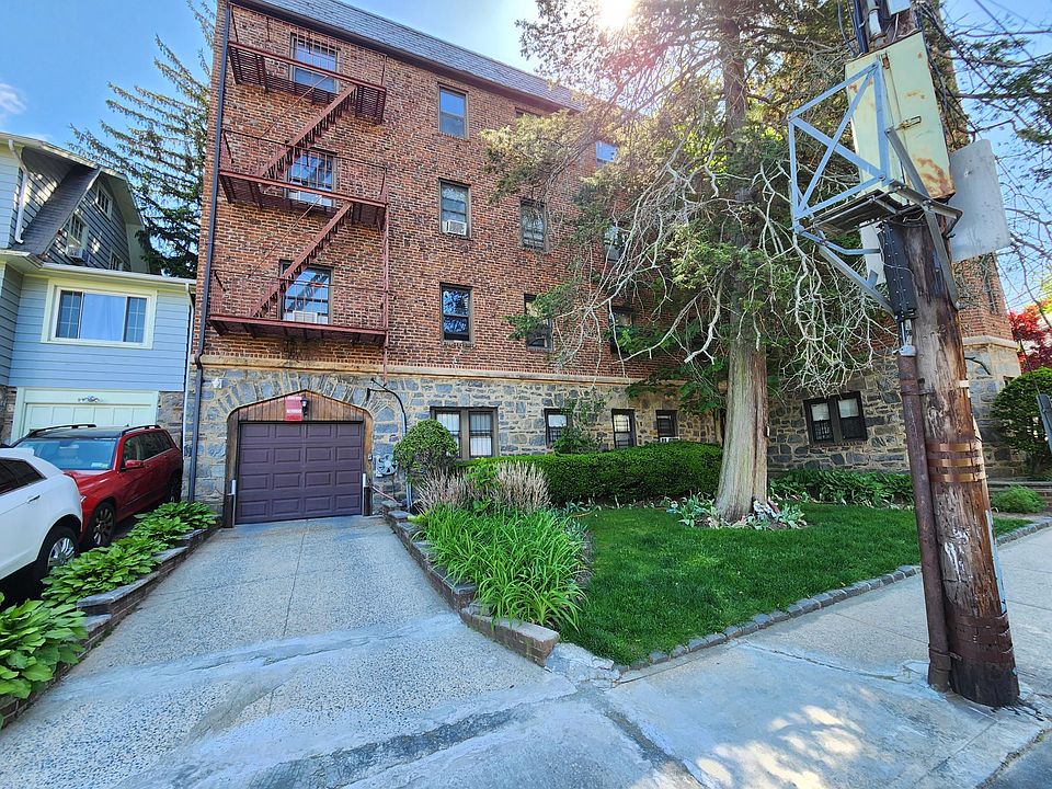 1st image of 30 Maple Ave #D1