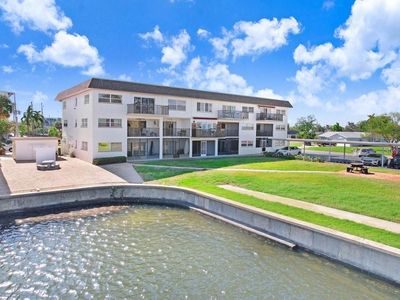3789 46th Ave S APT 205, Saint Petersburg, FL, 33711