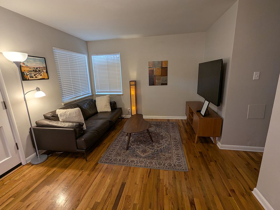 1st image of 659 Quebec St