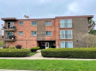 10230 S Washington Ave, Oak Lawn, IL 60453