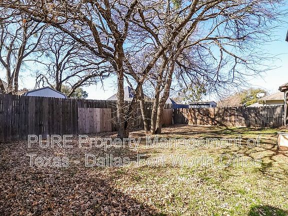 3rd image of 2316 Summer Oaks Ct
