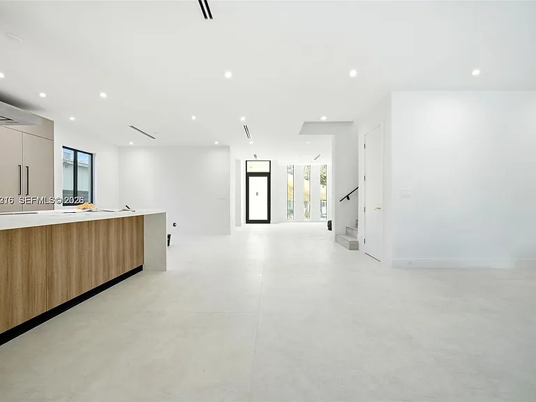 3545 Florida Ave — Photo 4