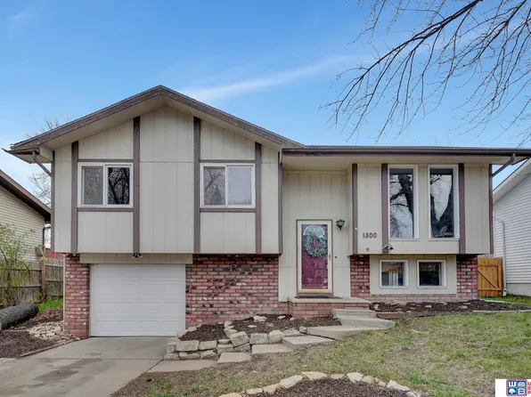 1500 SW 23rd St, Lincoln, NE 68522
